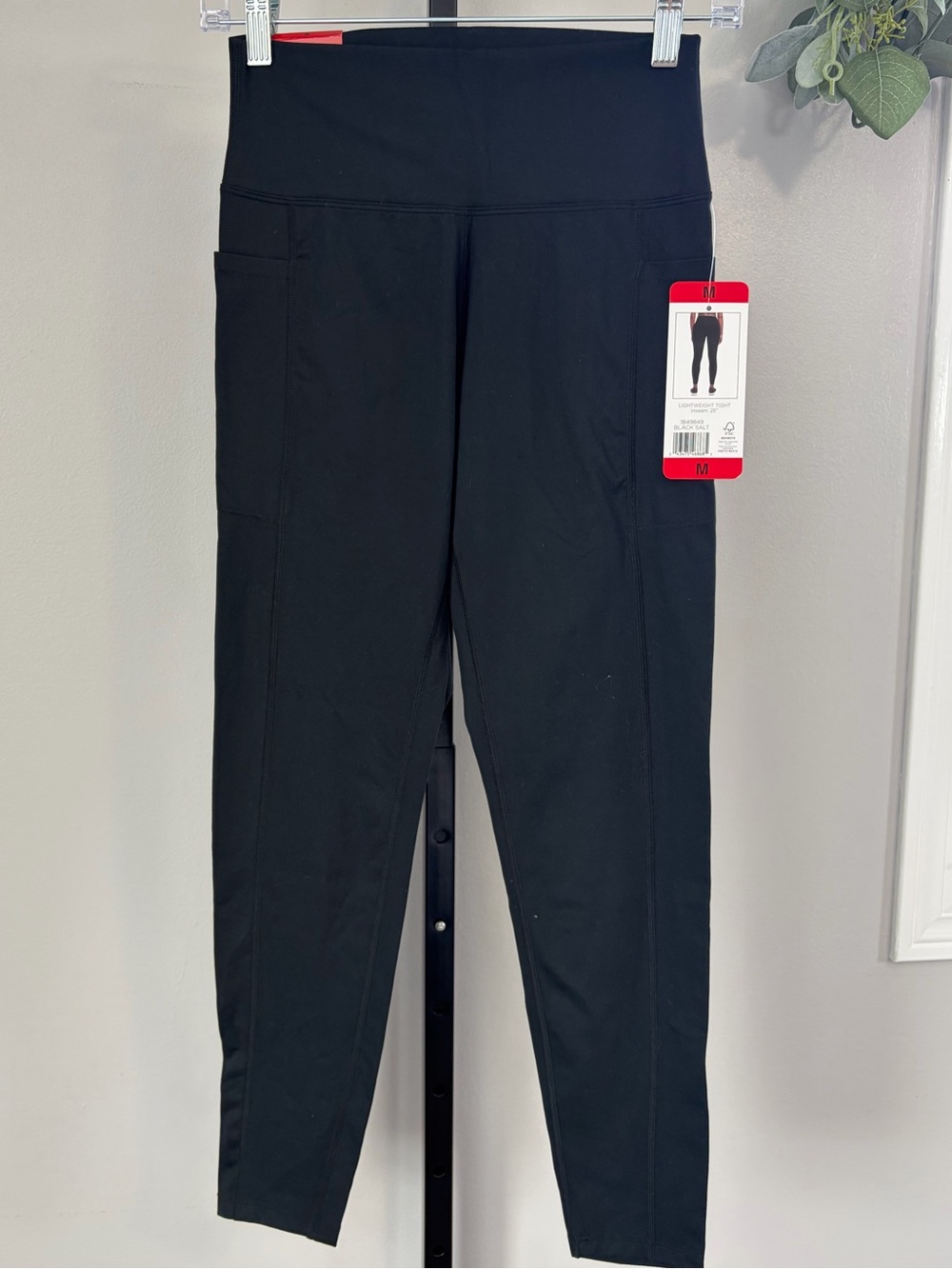 Danskin Black High-Rise Leggings with Side Pockets